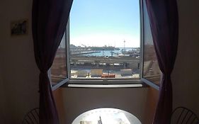 B&B Al Fronte del Porto